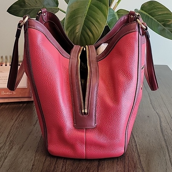 Coach Candy Apple Red Leather Bag - Picture 6 of 16